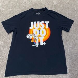 Nike X Space Jam Tee Shirt Bugs Bunny Looney Tunes Black Size Large DH3829-010
